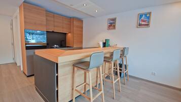 Apartment, Mountain View | Private kitchen