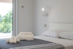 2 habitaciones, cuna de viaje, wifi gratis y ropa de cama 