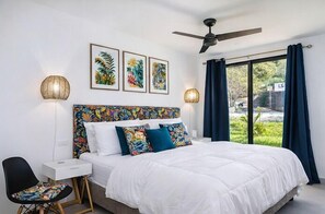 7 bedrooms, iron/ironing board, travel cot, free WiFi - Luxury Villa with Private Pool, Jungle Views, fully staffed!  Minutes from the Beach I Golf Cart Included (Tamarindo)