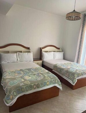 3 soverom, internettilgang og sengetøy