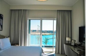 2 多间卧室、上网接入、床单