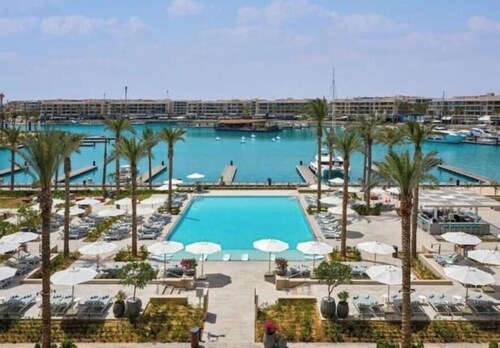 Vida Marina Marassi 1-BR Suite