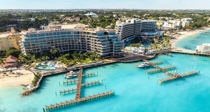 Margaritaville Resort w. Waterpark - Luxury Oceanfront Two Bedroom Residence.