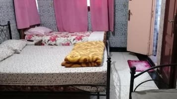2 habitaciones, tabla de planchar con plancha, wifi y ropa de cama