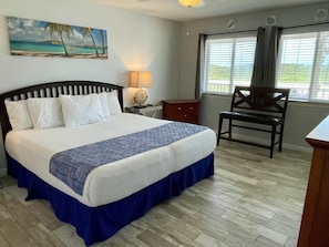 Condo, 3 Bedrooms