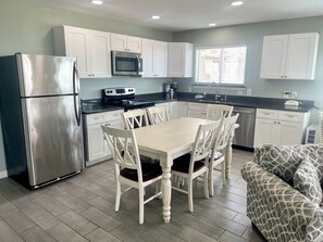 Condo, 3 Bedrooms | Private kitchen