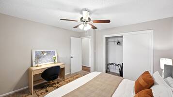 4 bedrooms, laptop workspace, iron/ironing board, free WiFi