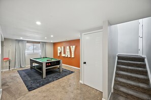 House, 4 Bedrooms | Game room