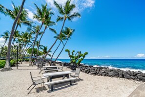 Condo, 1 Bedroom | Beach - Big Island Kona Isle D3 1 Bedroom Condo (Kailua-Kona)