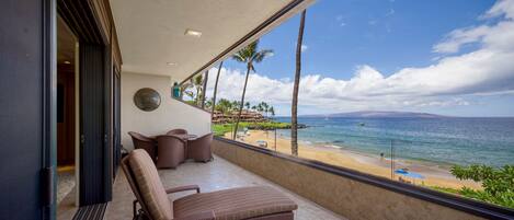 Condo, 2 Bedrooms | Property grounds