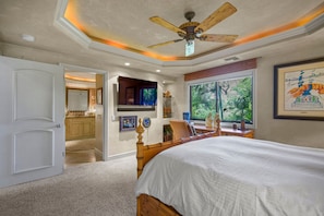 Condo, 2 Bedrooms