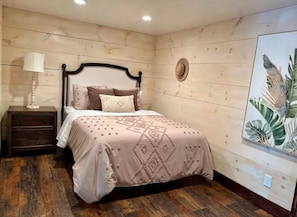 3 bedrooms, WiFi, bed sheets