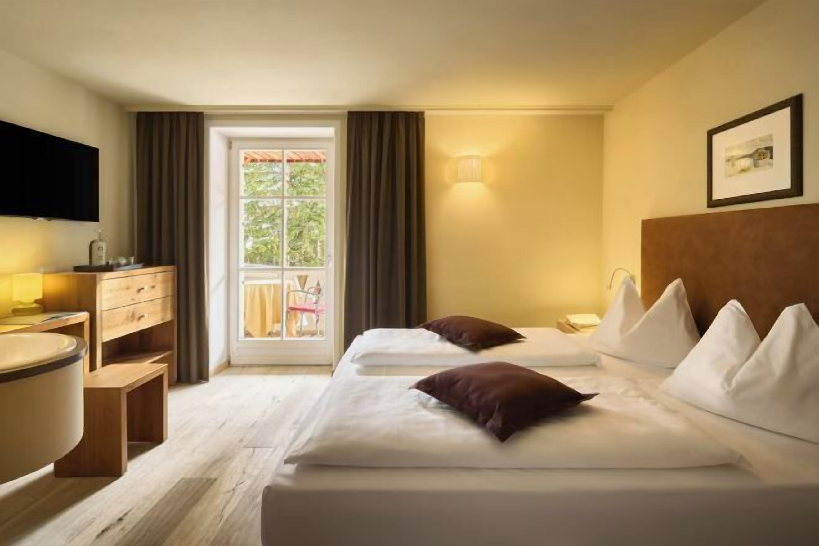 In-room safe, blackout drapes, iron/ironing board, free WiFi