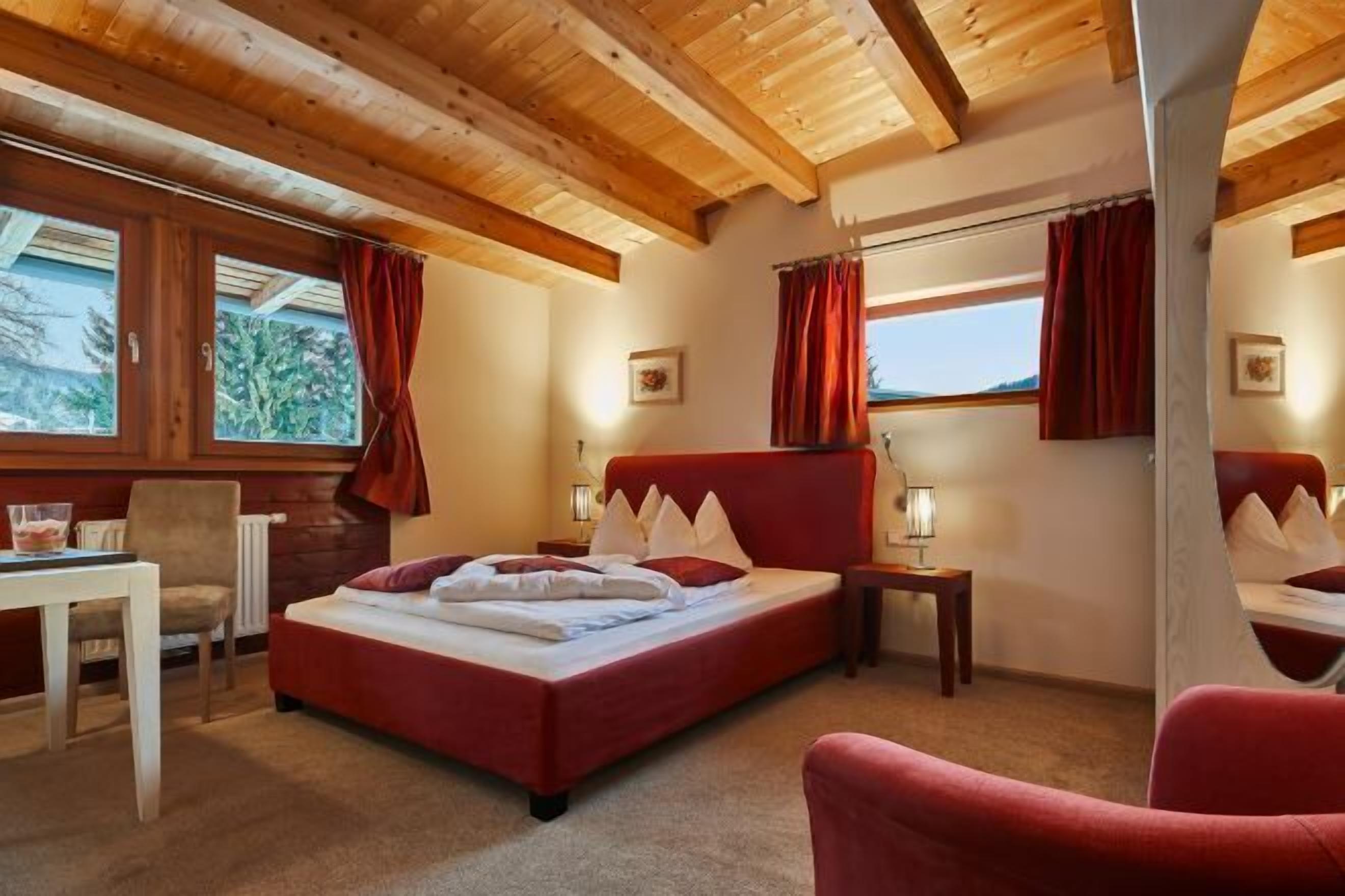 In-room safe, blackout drapes, iron/ironing board, free WiFi