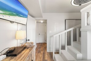 Interior - Seaside Beach & Racquet 4410 by Liquid Life (Orange Beach)