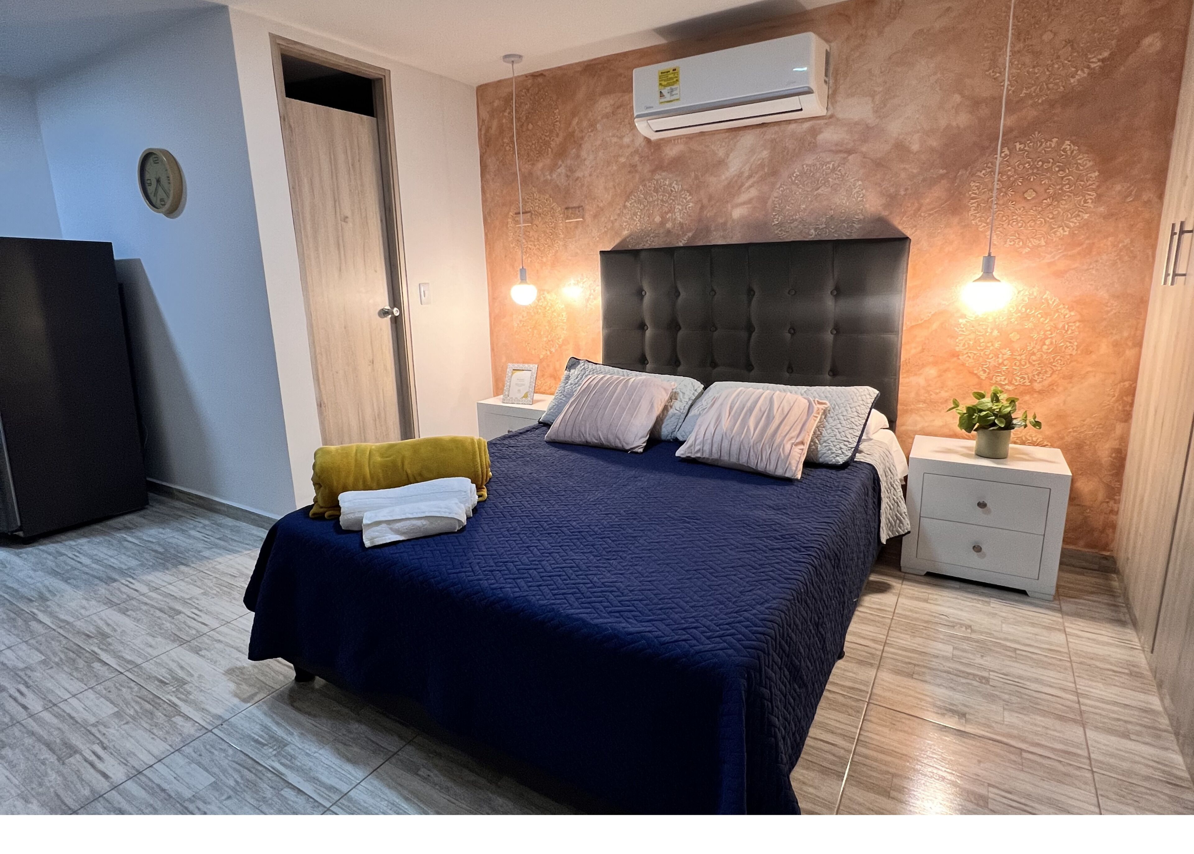 Strykejern/-brett og wi-fi (inkludert)