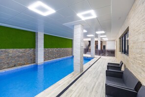 Piscine couverte