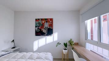 1 habitación, escritorio, tabla de planchar con plancha y wifi gratis