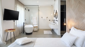 6 slaapkamers, een strijkplank/strijkijzer, gratis wifi, beddengoed