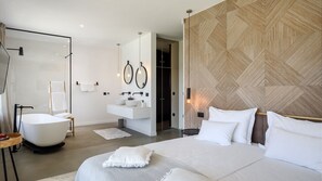 6 Schlafzimmer, Bügeleisen/Bügelbrett, kostenloses WLAN, Bettwäsche