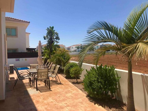 Kristina Villa - Private Pool Wifi and BBQ