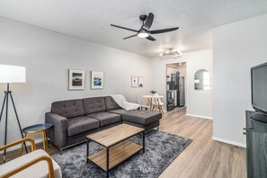 Leilighet – classic, 1 soverom, ikke-røyk, kjøkken | Wi-fi (inkludert)