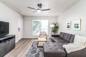 Classic Apartment, 1 Bedroom, Non Smoking, Kitchen | Free WiFi