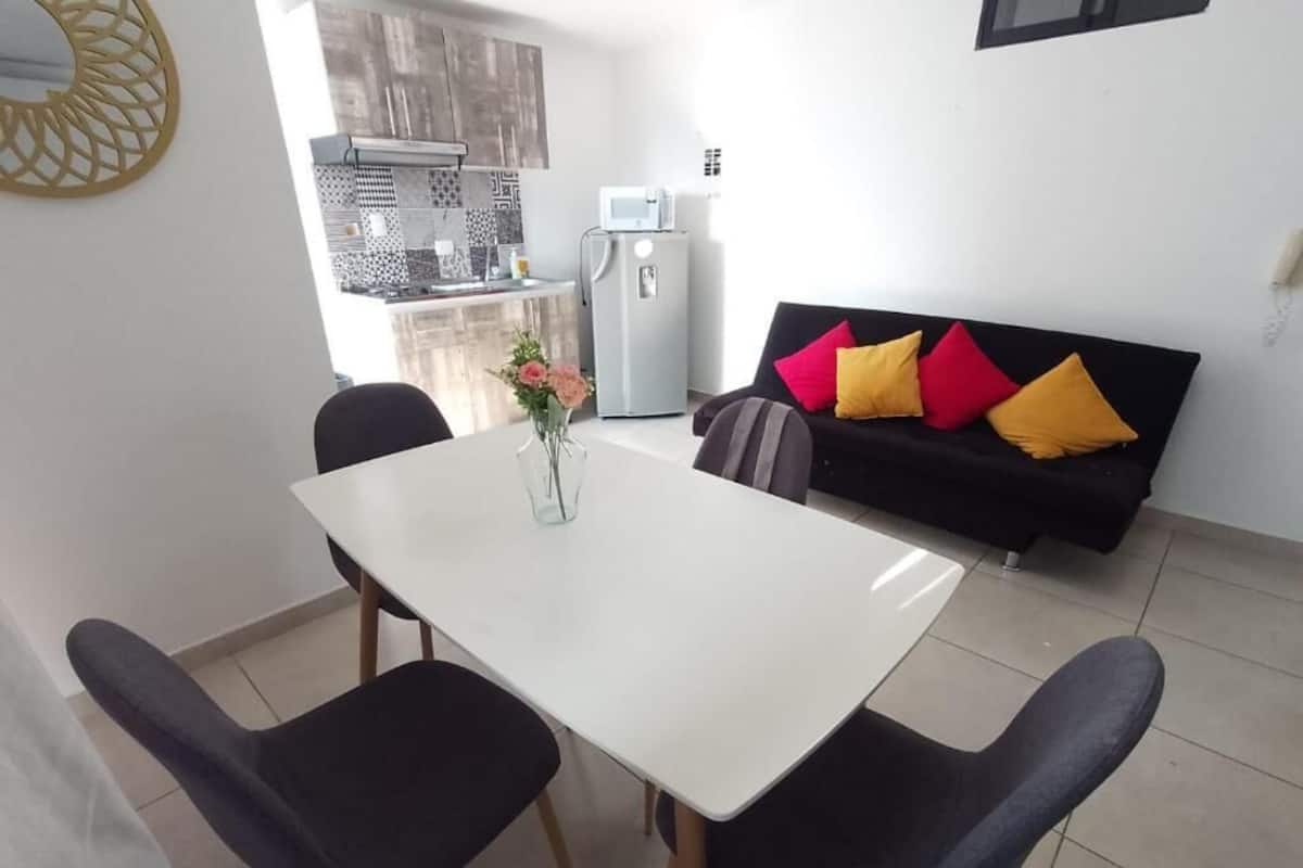 Standard Apartment, 1 Bedroom, Air conditioning | Living area