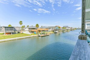 Property grounds - The Canal House Summa (Galveston)