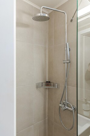 1 bedroom, desk - Boutique Studio Acropolis (Athens)