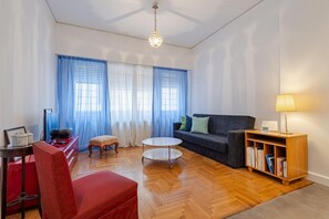 Lägenhet - rökare | 1 sovrum och skrivbord