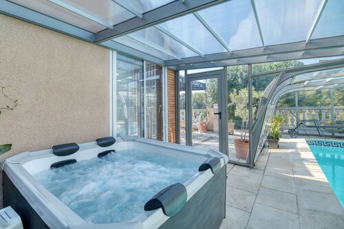 Appartement cosy avec piscine chauffée, proche Canal du Midi