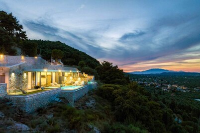 Pietra Cave Suite with private pool