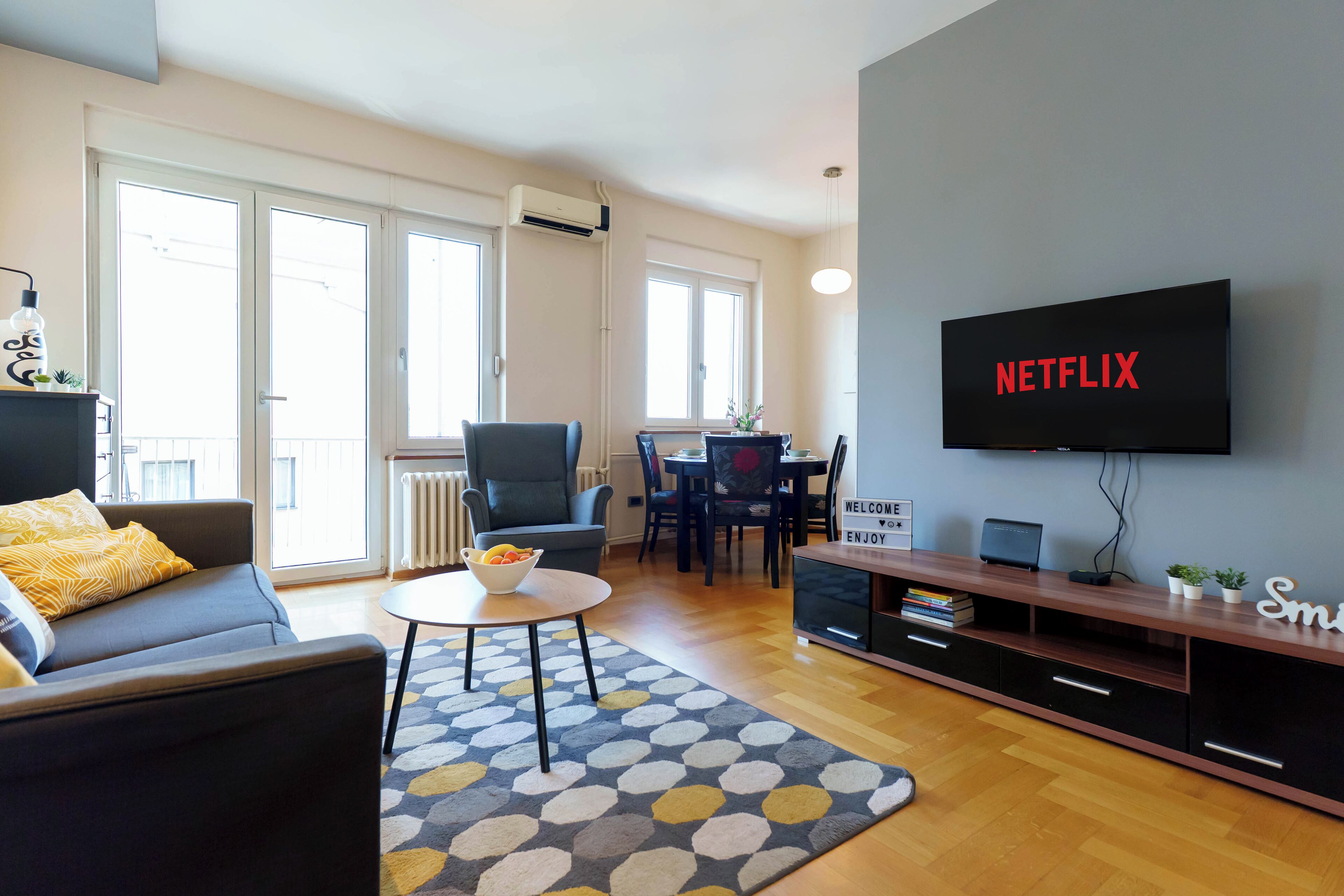 Flachbildfernseher