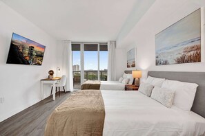 5 habitaciones, tabla de planchar con plancha, wifi y ropa de cama 