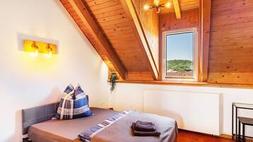 2 bedrooms, WiFi, bed sheets