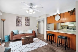 TV, fireplace, offices