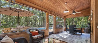 The Secluded Sanctuary Zen Nature Retreat w/ Salt Pool, Office & Lanai