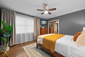 3 bedrooms, in-room safe, desk, iron/ironing board