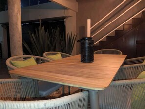 Outdoor dining