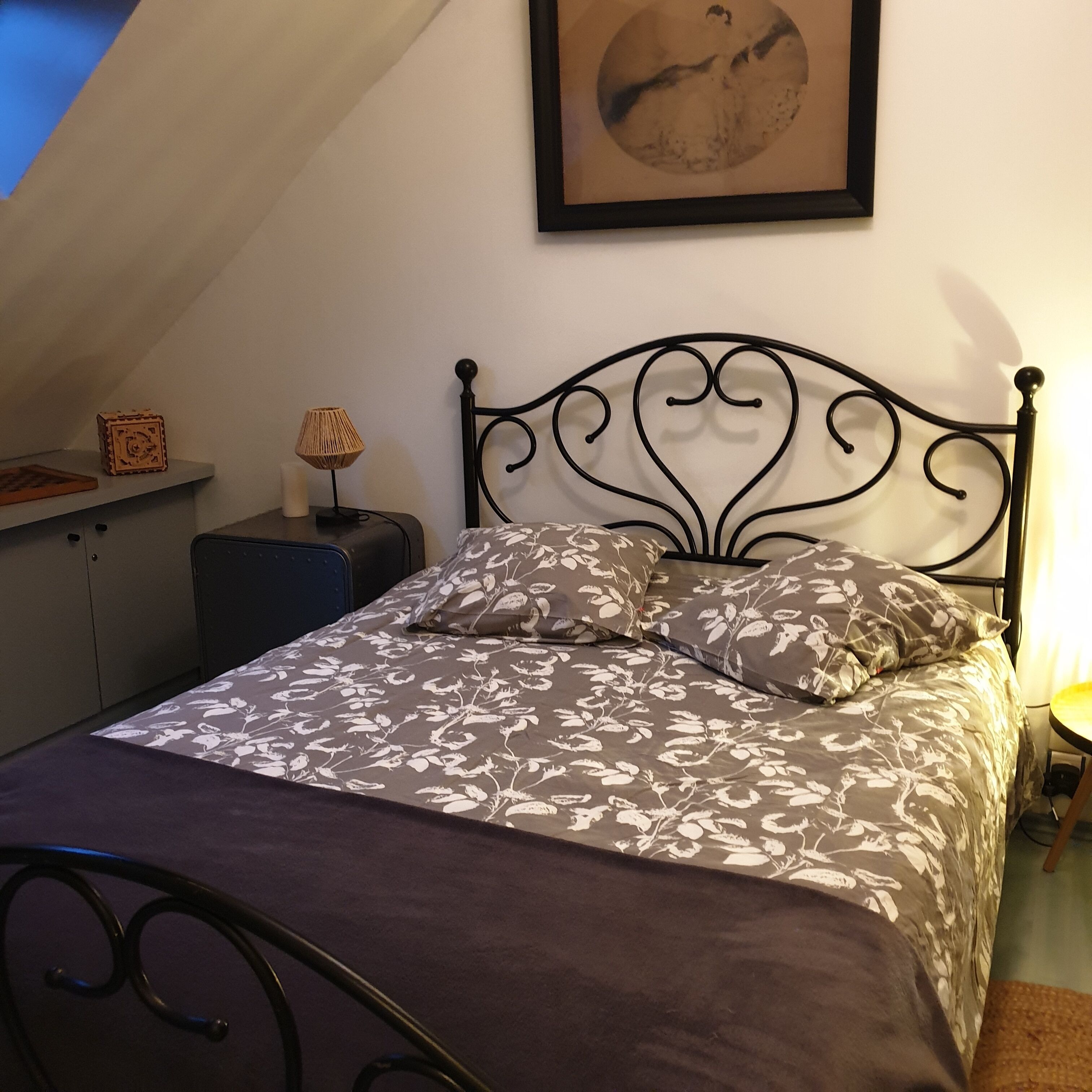 2 makuuhuonetta, silitysrauta/-lauta, vauvan matkasänky, ilmainen Wi-Fi