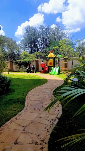 Apartment, 2 Bedrooms, Accessible, Smoking | Garden