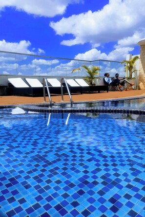Piscina a l'aire lliure 