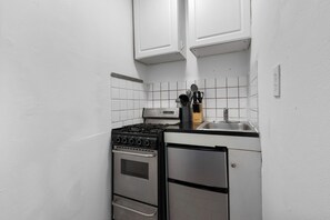 冰箱、烤箱、炉灶、茶具/咖啡用具