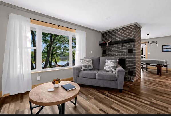 Smart TV, DVD player, ping pong, books