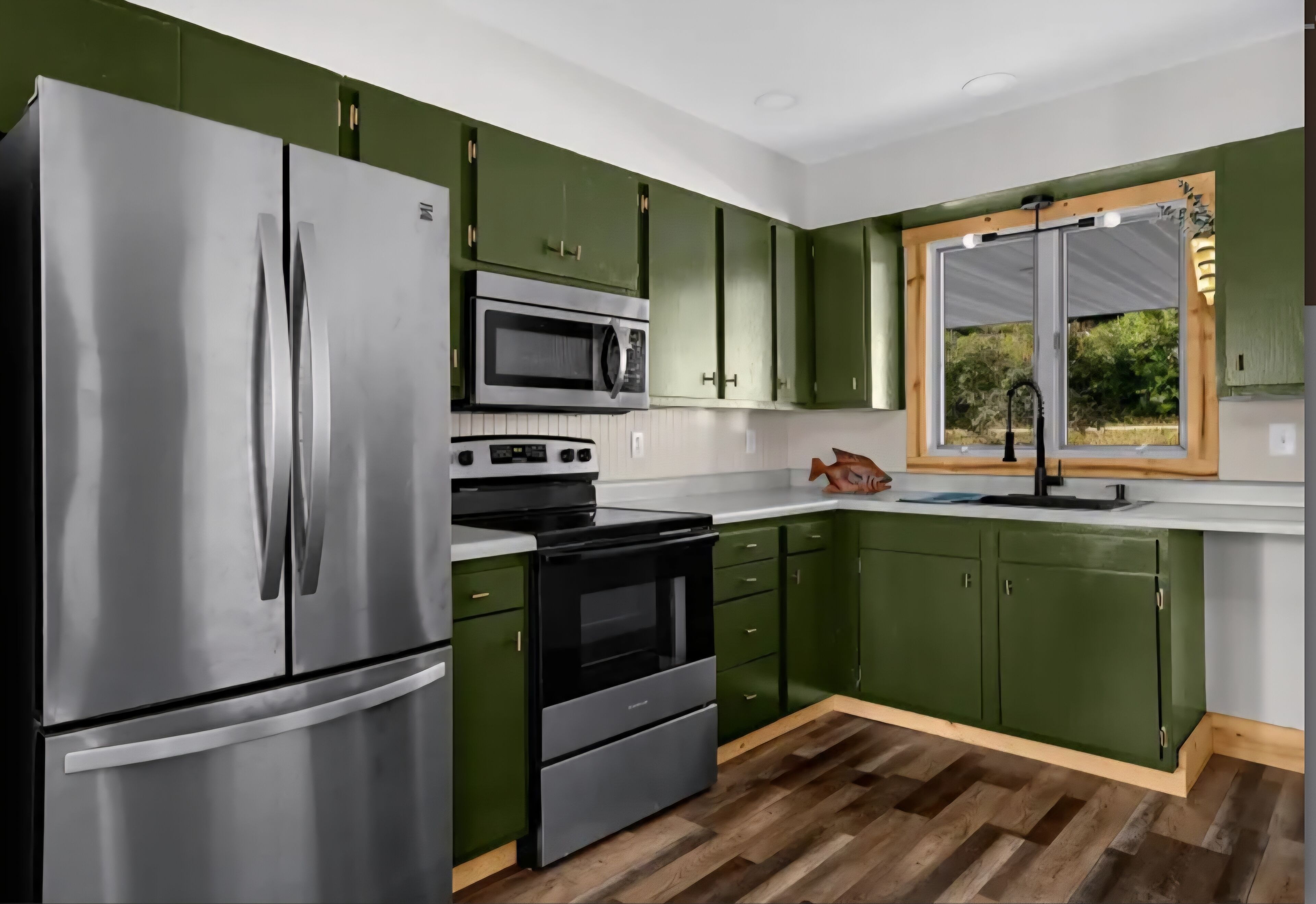 微波炉、烤箱、炉灶