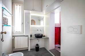 Hair dryer, towels, soap, toilet paper - Giorgio Penthouse PonteVecchio (Firenze)