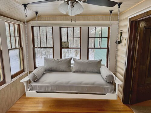 Cabin Creek on Lake Gogebic / Fishing Retreat & Family Escape / Sleeps 10+