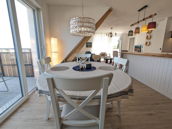 Dining - Grape Escape - Apartment with terrace and garage (Rouffach)