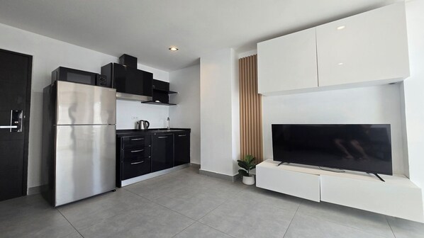 ทีวีจอแบน